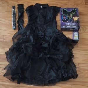 Wednesday Addams Rave'n Dance Costume Size 160 12/16 Wig Cat Ears Figurine NWT